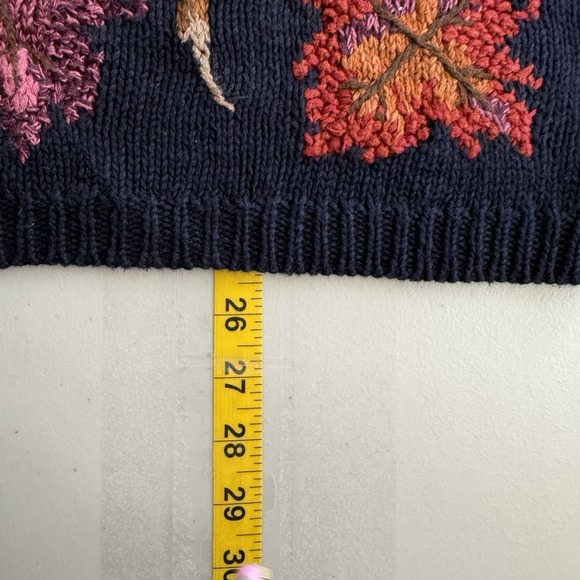 Hand Knit Sweater Womens L Navy Blue Floral Heavy Pullover Heavy Grandma Boho - Picture 11 of 11